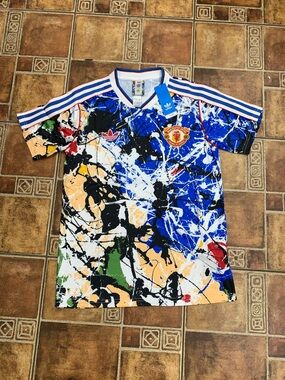 Adidas originals Manchester United 2026 Stone Roses Jersey size M